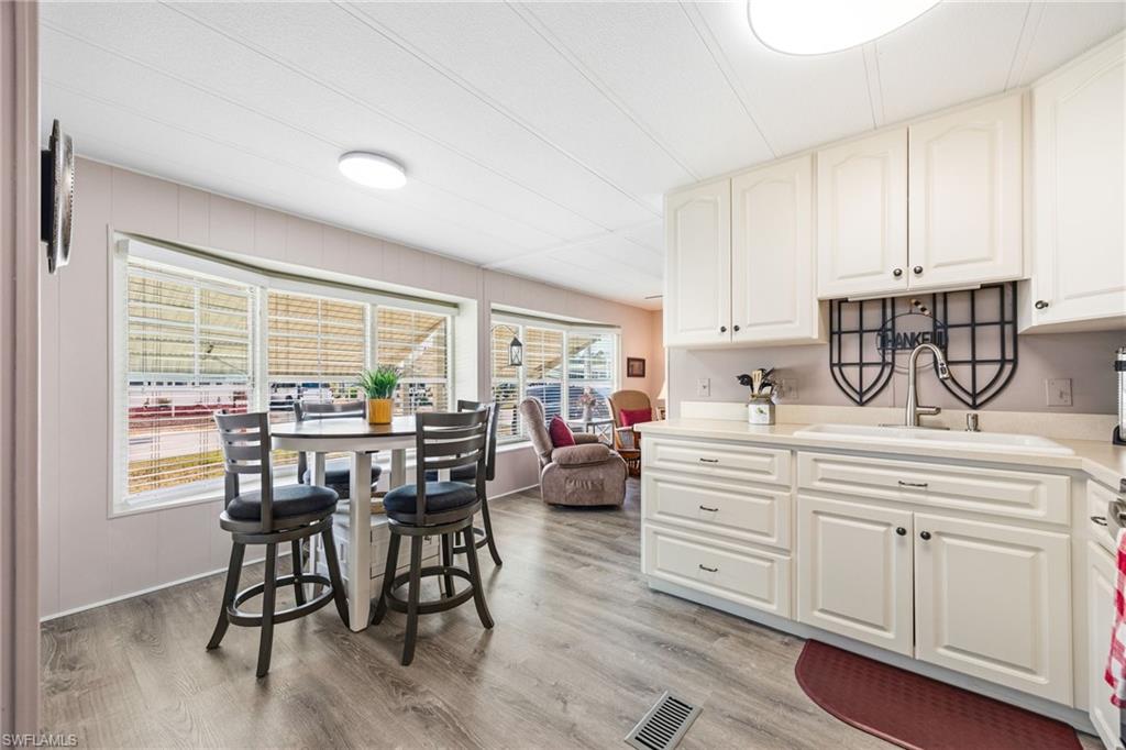 SIX LAKES COUNTRY CLUB - Residential