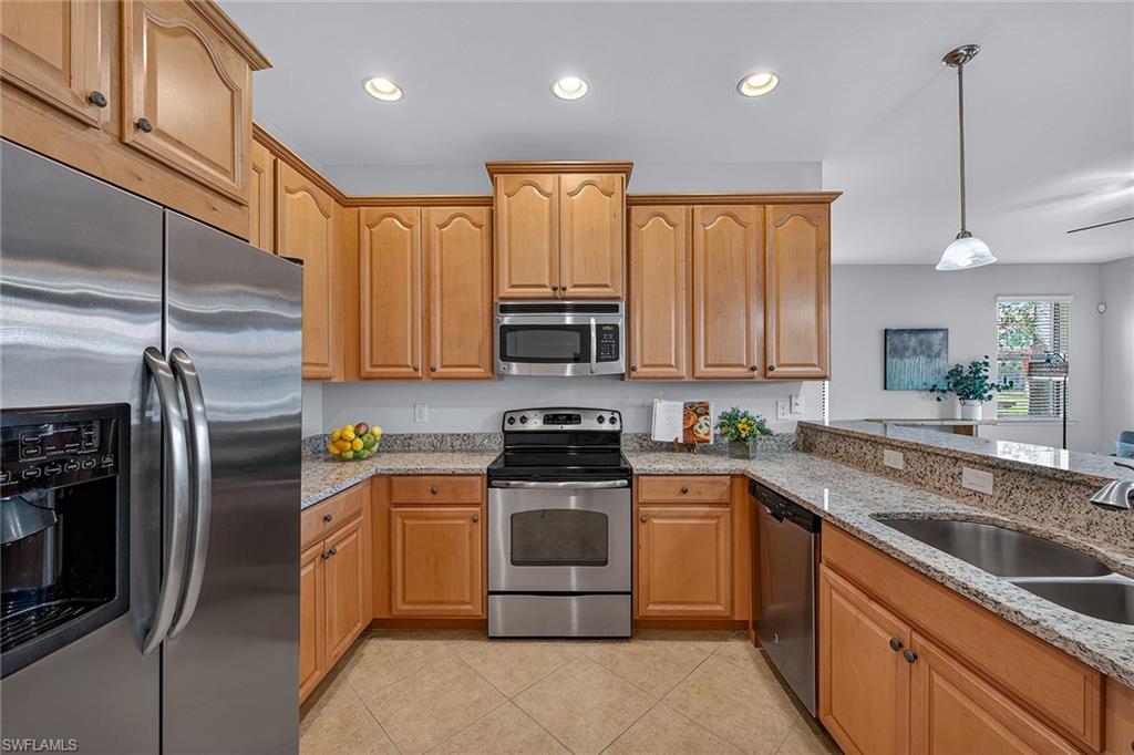 SUMMIT PLACE - Residential