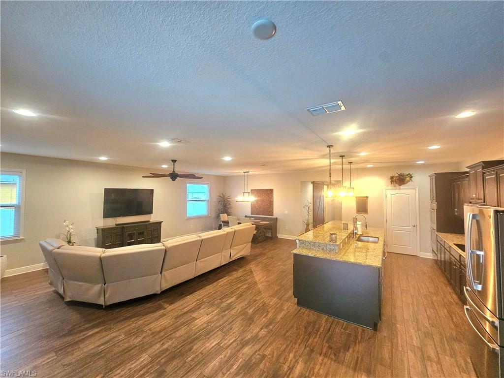 CAPE CORAL - Residential Lease