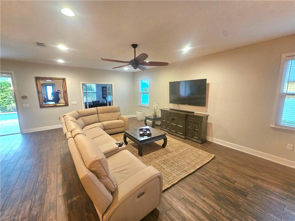 CAPE CORAL - Residential Lease