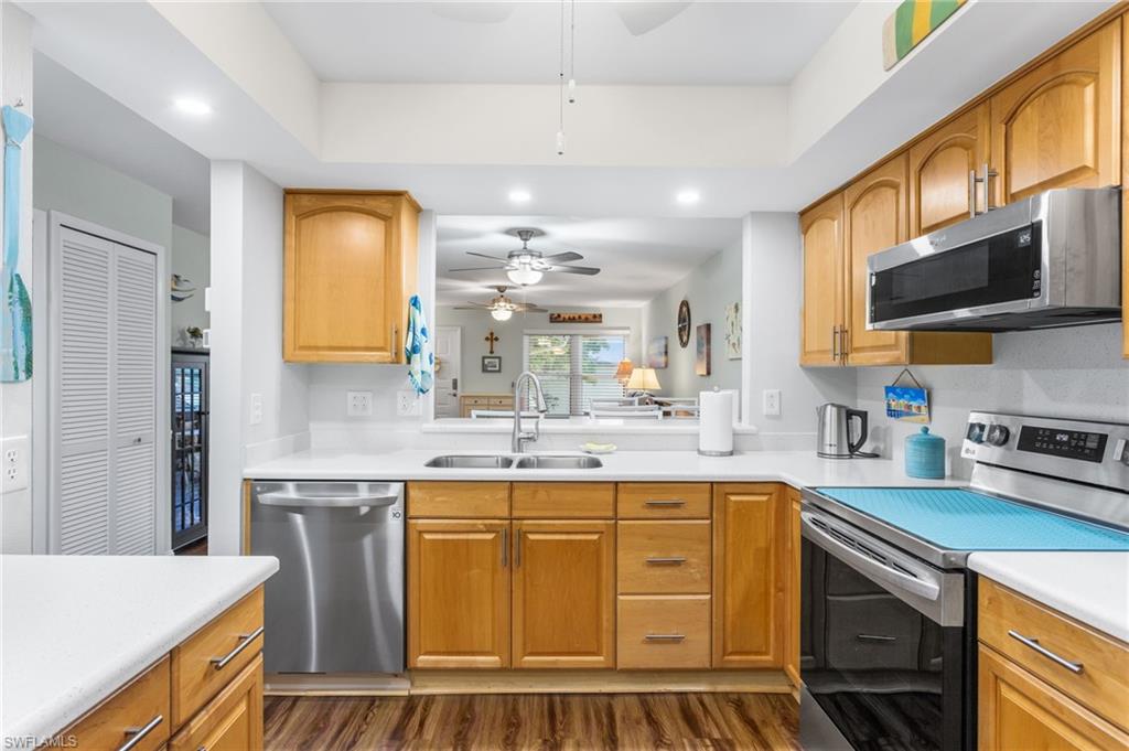 CLUB AT CRYSTAL LAKE CONDOMINIUM - Residential