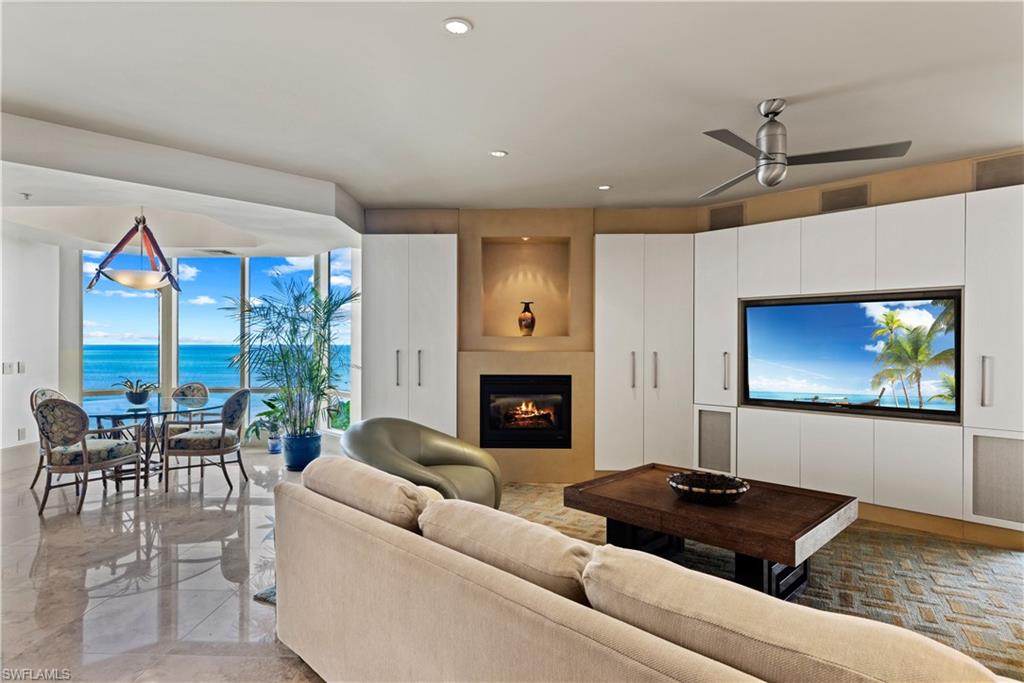 WINDSOR AT BAY COLONY - Residential