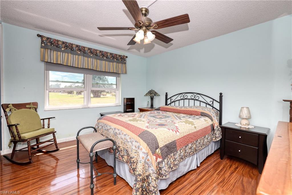 SEVEN LAKES - Residential