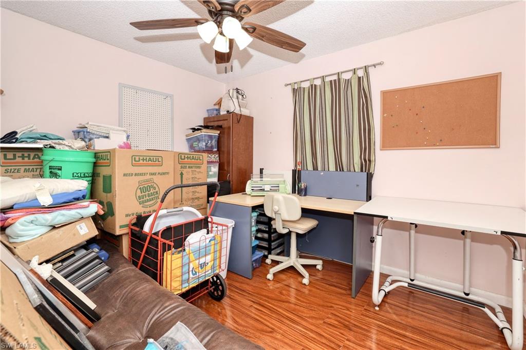 SEVEN LAKES - Residential