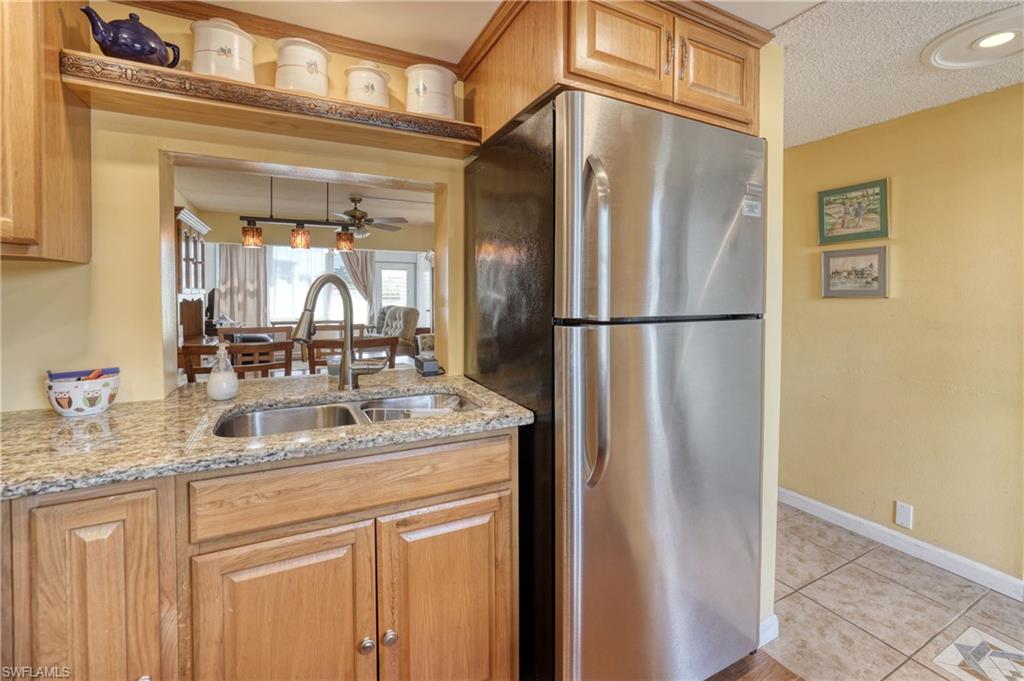 SEVEN LAKES - Residential