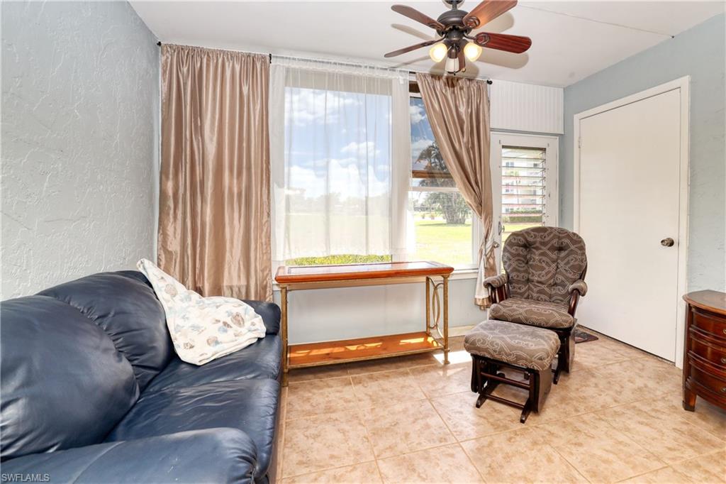 SEVEN LAKES - Residential