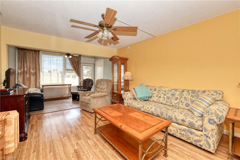 SEVEN LAKES - Residential