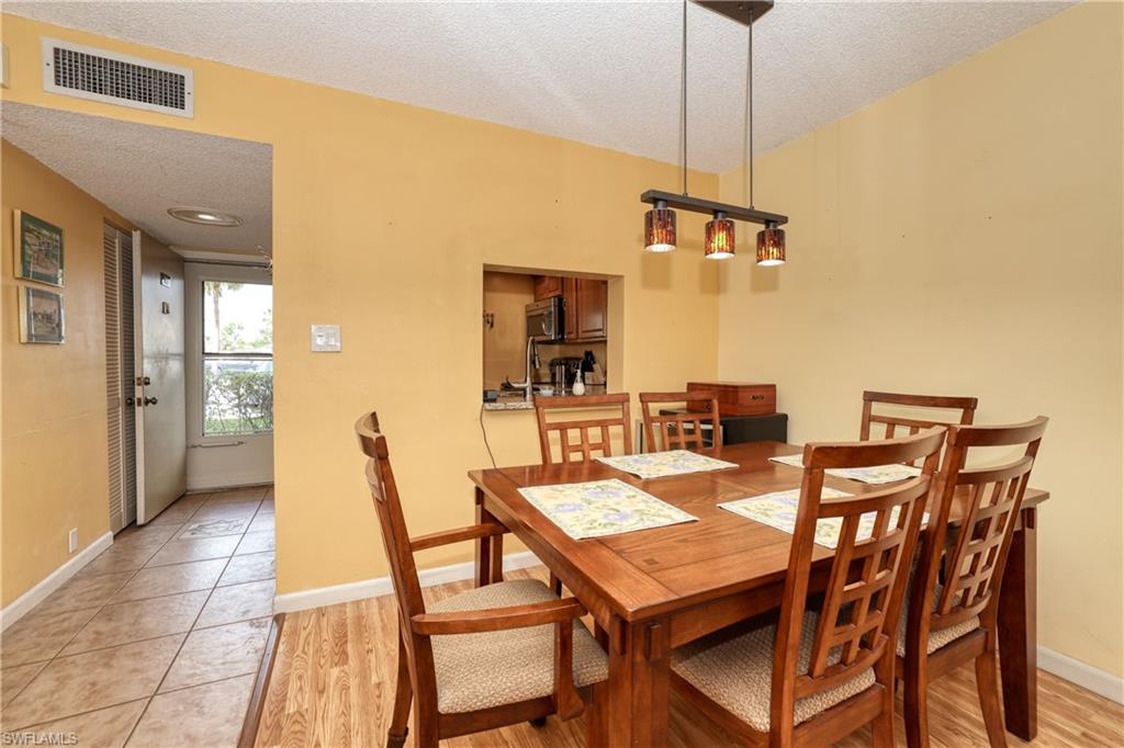 SEVEN LAKES - Residential