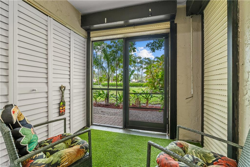 VILLAGE GREEN - Residential