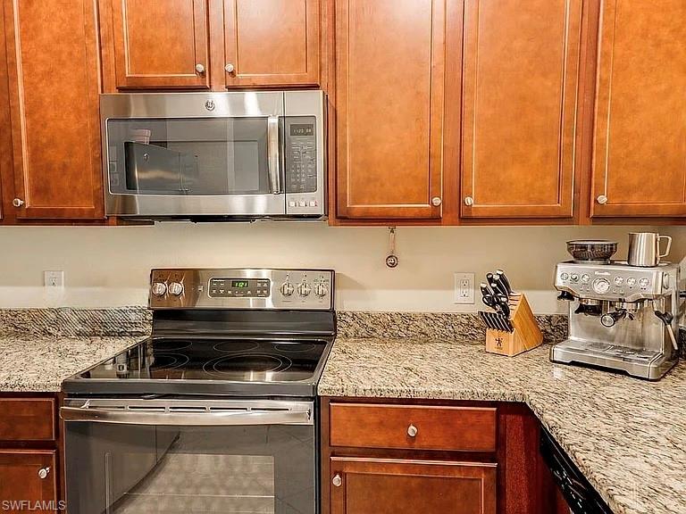 SUMMERLIN PLACE - Residential