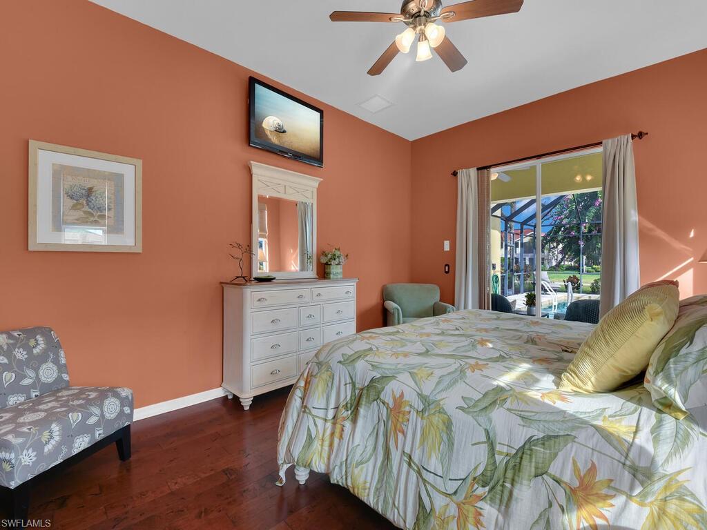 CYPRESS LINKS - Residential