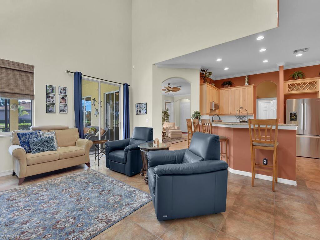 CYPRESS LINKS - Residential