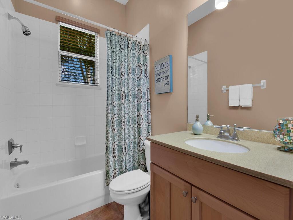 CYPRESS LINKS - Residential