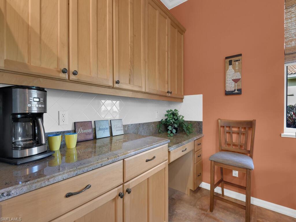 CYPRESS LINKS - Residential