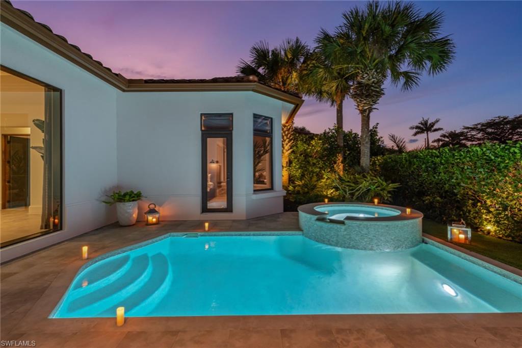 TRADITIONS - Residential