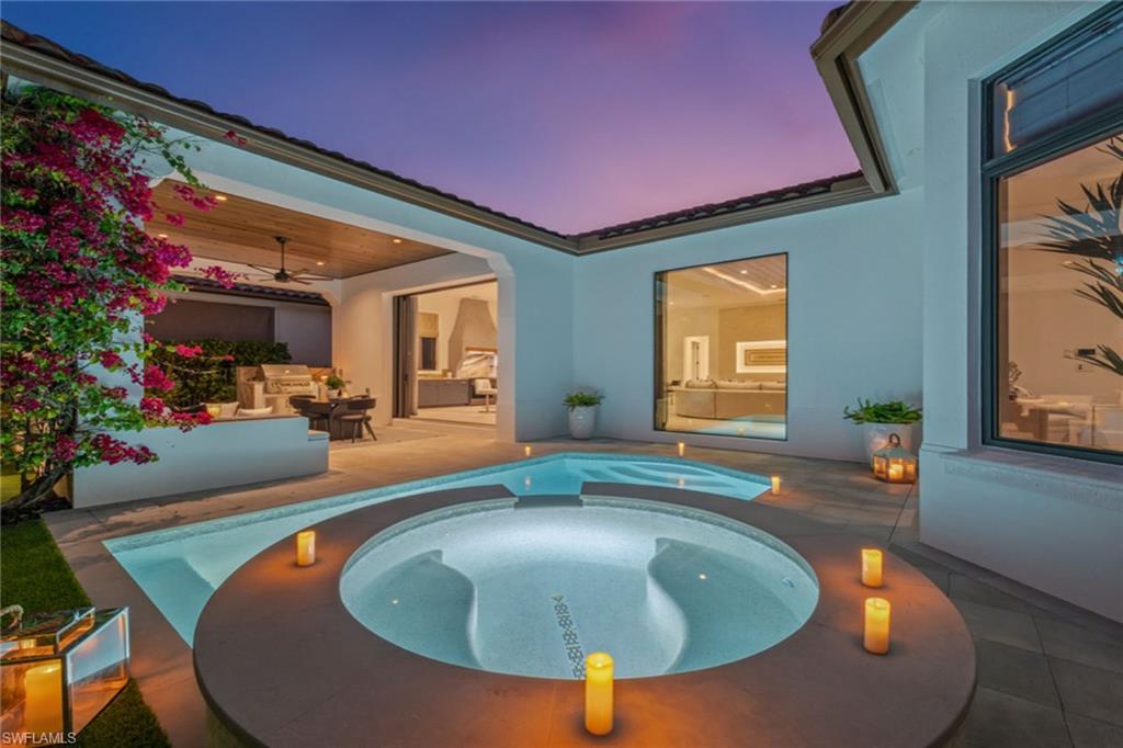 TRADITIONS - Residential