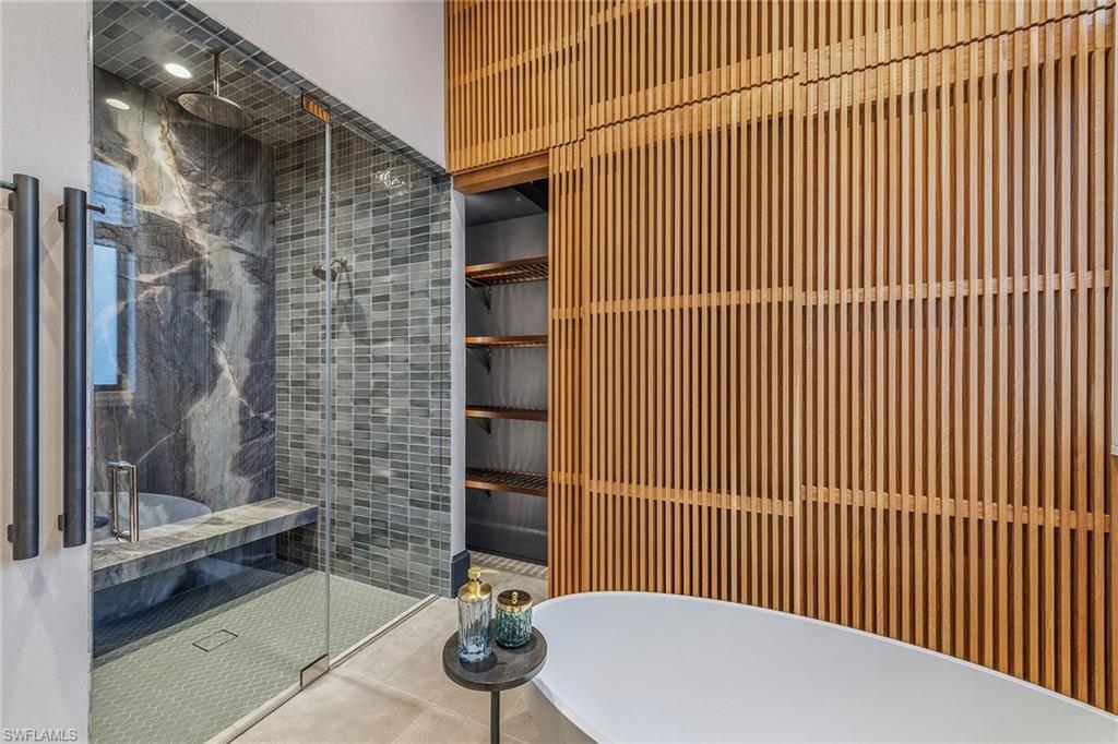 TRADITIONS - Residential