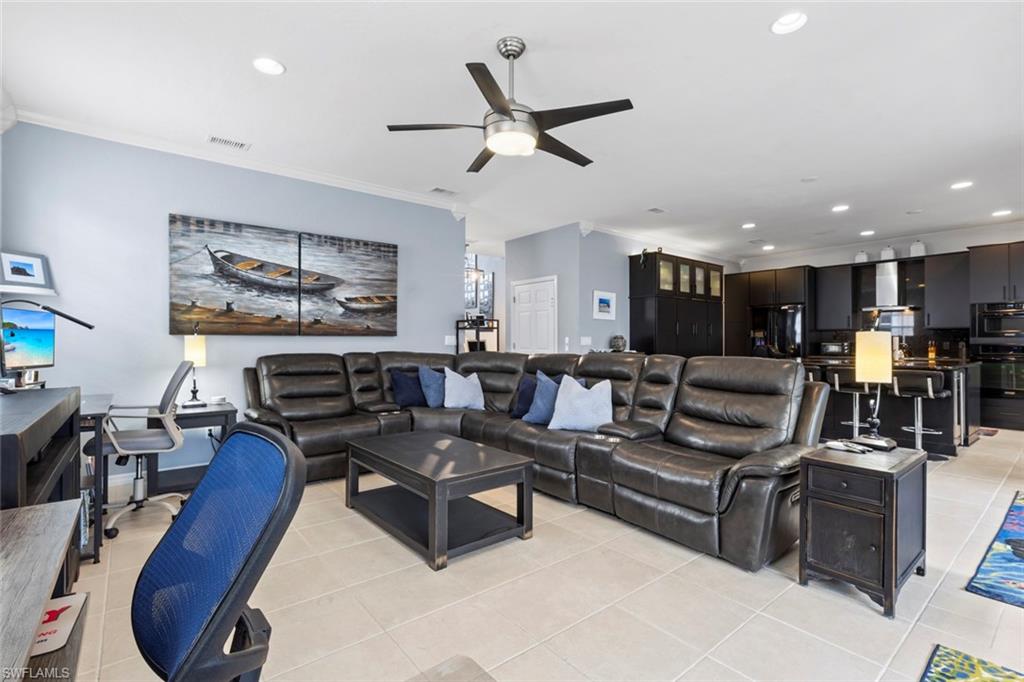 OLD PELICAN BAY - Residential