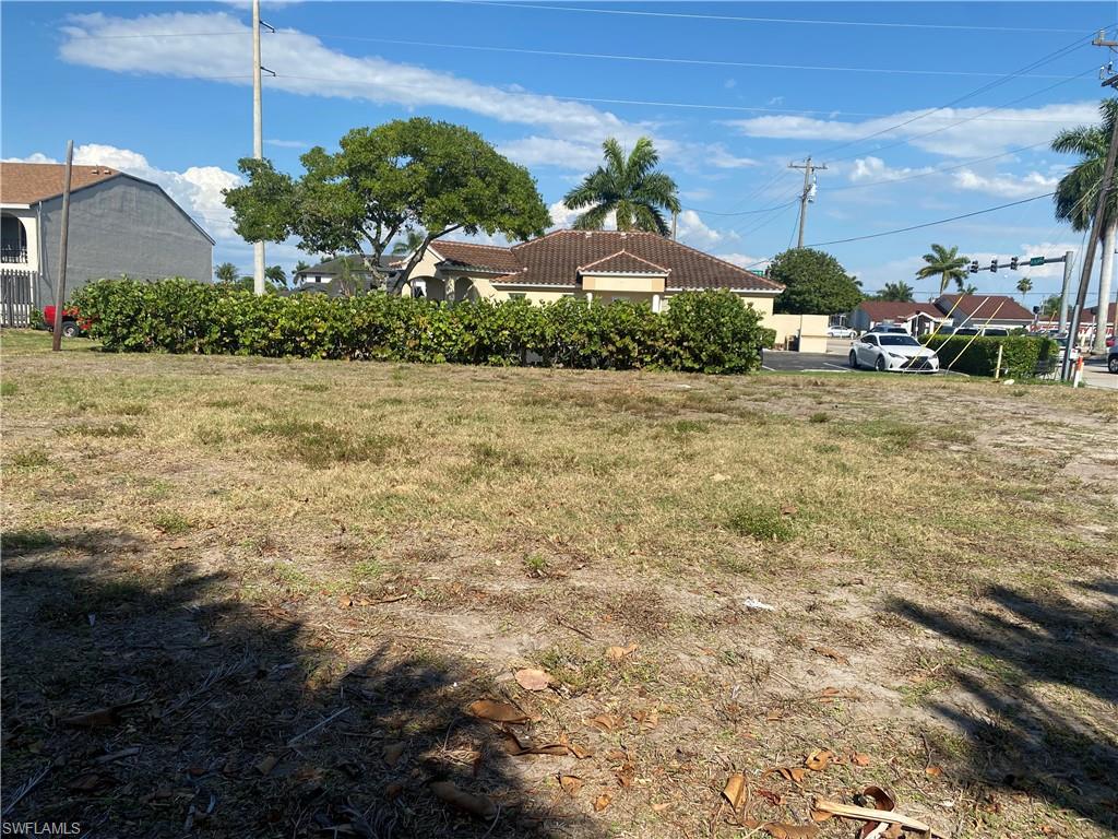 CAPE CORAL - Commercial Sale