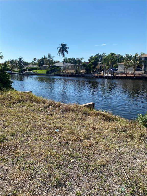 CAPE CORAL - Commercial Sale
