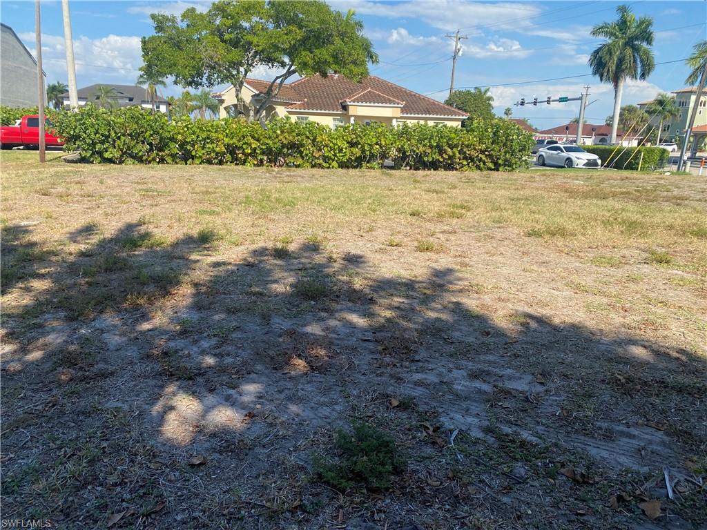 CAPE CORAL - Commercial Sale