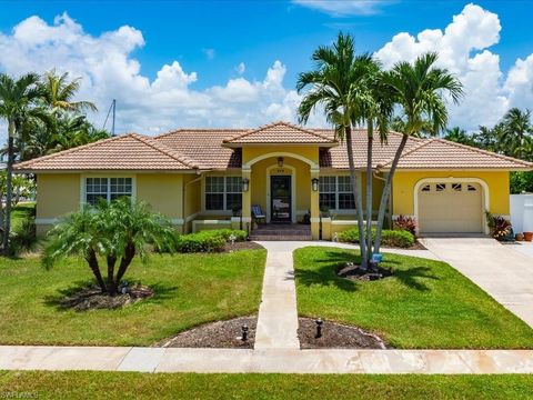 A home in MARCO ISLAND