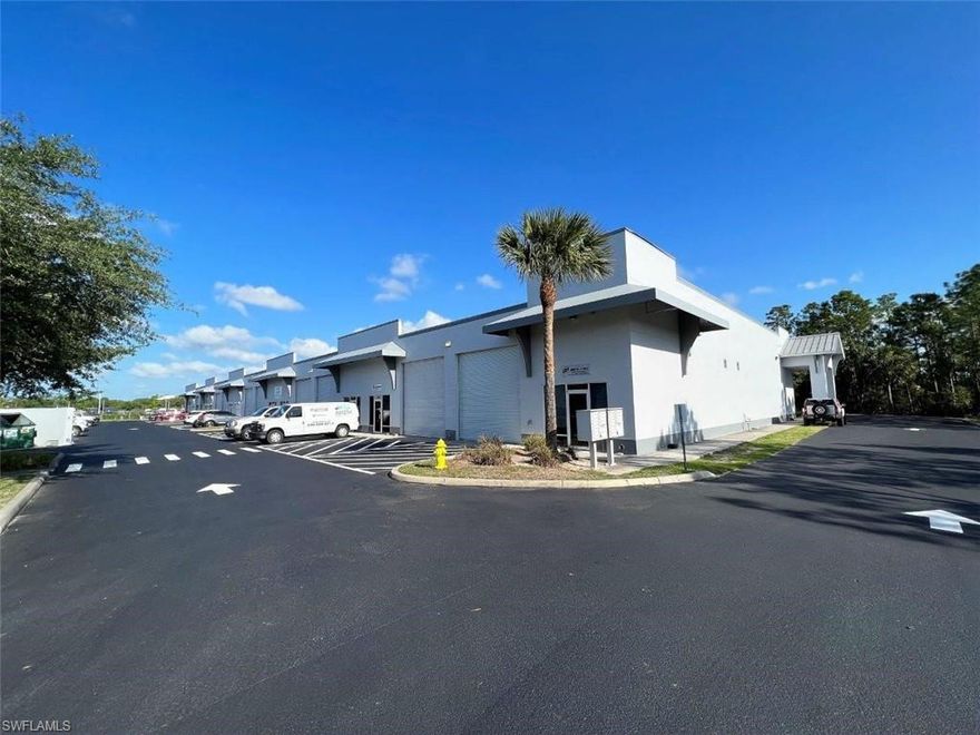 Fully stabilized industrial flex space condo for sale, perfect for 1031 exchange investor. Recently renovated and includes new A/C, paint, stucco, awning, parking lot, and roof restoration. If you are looking for a investment property this is for you.