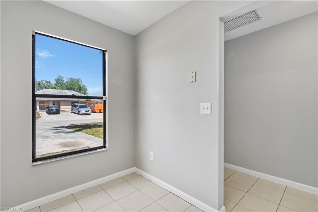 EUROPEAN TOWNHOUSE - Residential