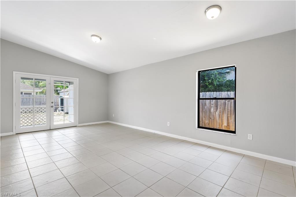 EUROPEAN TOWNHOUSE - Residential