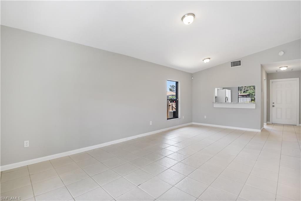 EUROPEAN TOWNHOUSE - Residential