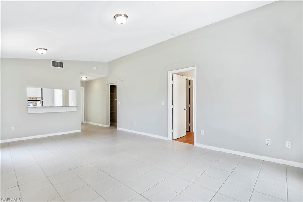 EUROPEAN TOWNHOUSE - Residential