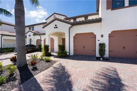 11788 Grand Belvedere Way Unit 203, Fort Myers, FL 33913 - #: 225022482