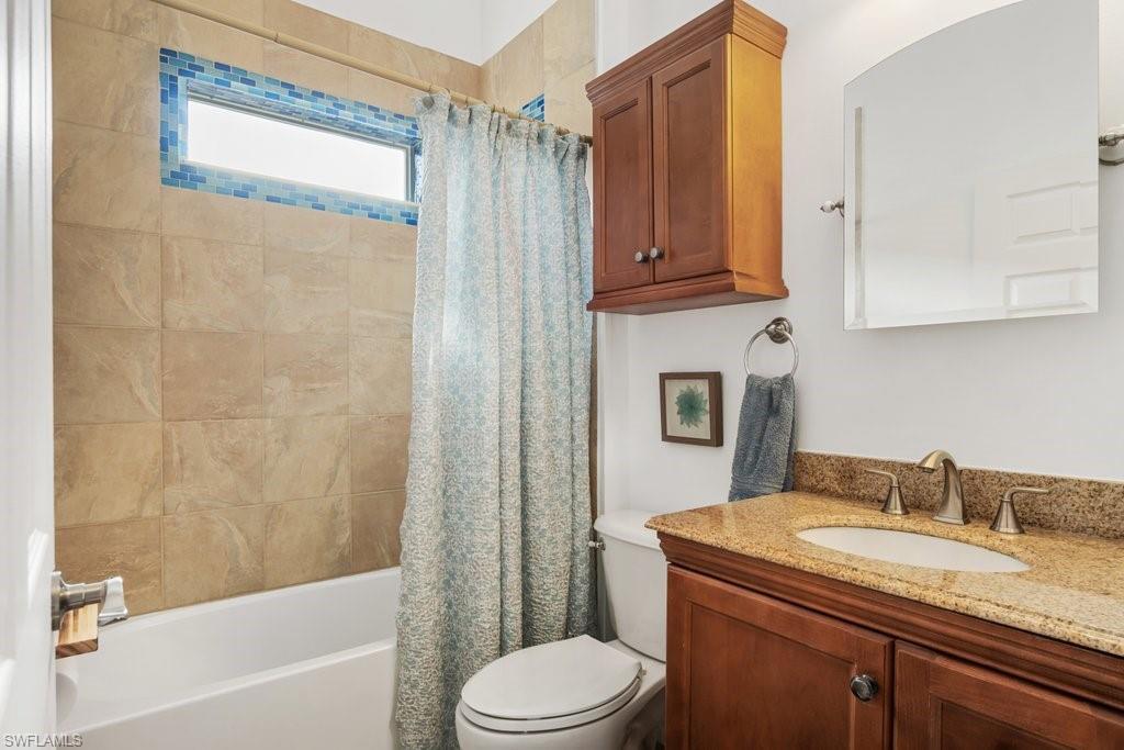 VALENCIA LAKES - Residential