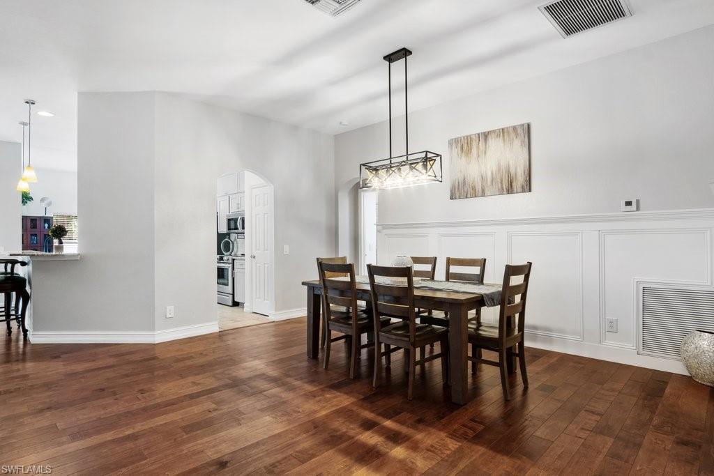 VALENCIA LAKES - Residential