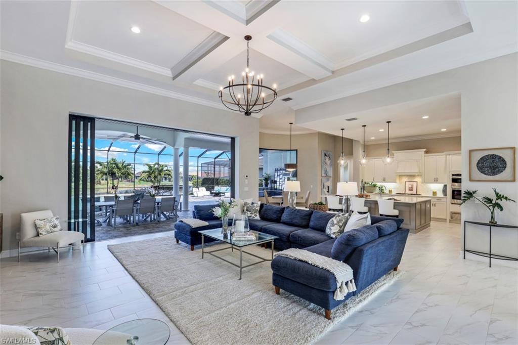 ESPLANADE - Residential