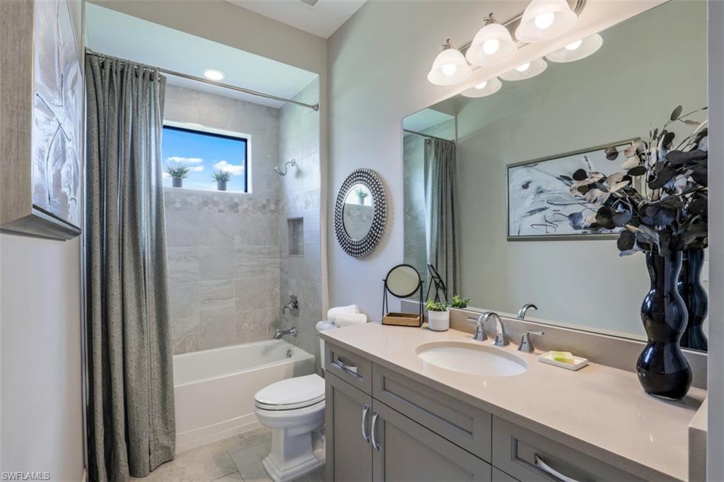 ESPLANADE - Residential