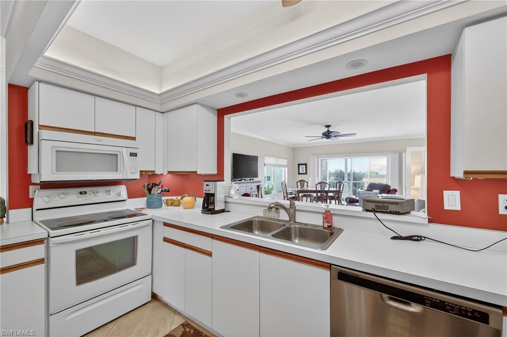 VILLA DEL MARE OF MARCO ISLAND - Residential