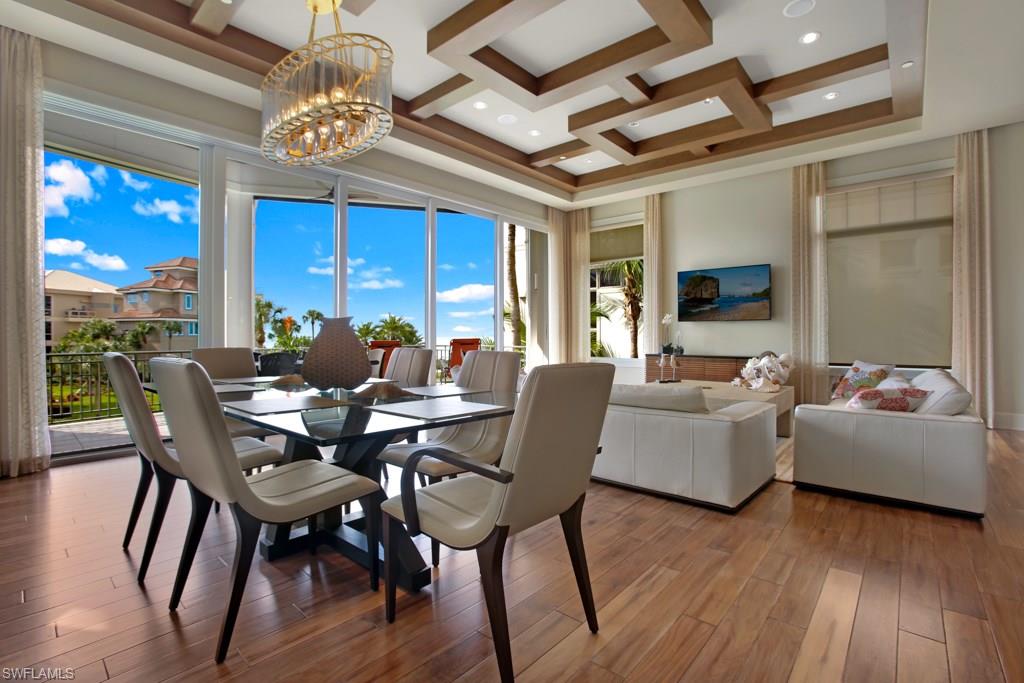 BAREFOOT BEACH - Residential