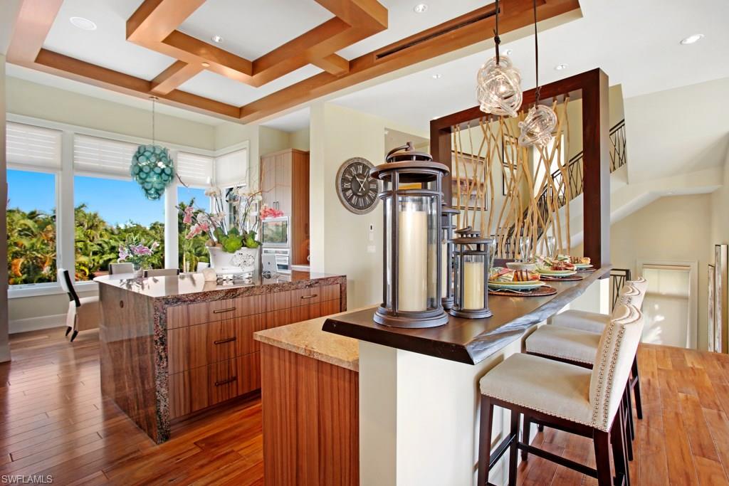 BAREFOOT BEACH - Residential