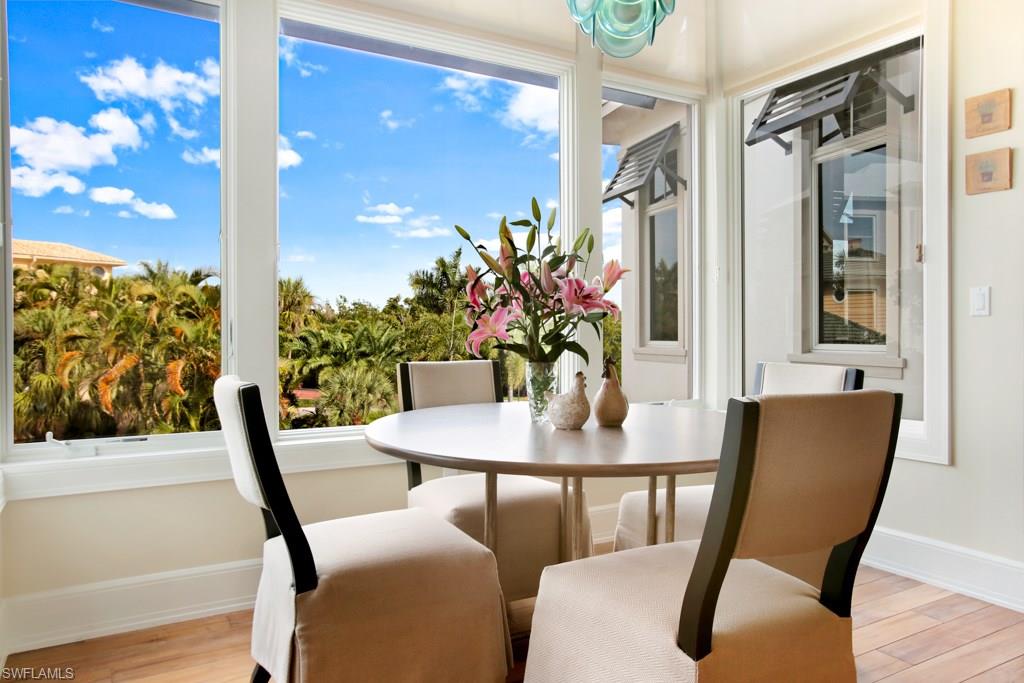 BAREFOOT BEACH - Residential