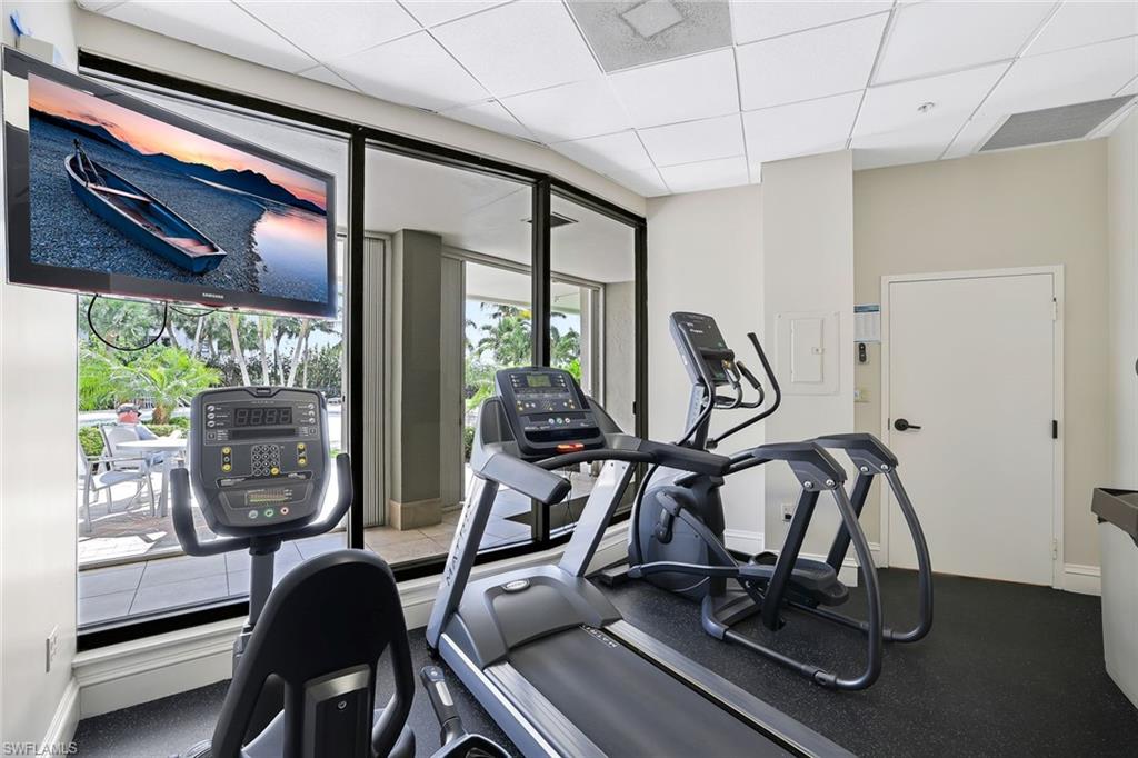 SUMMIT HOUSE OF MARCO - Residential