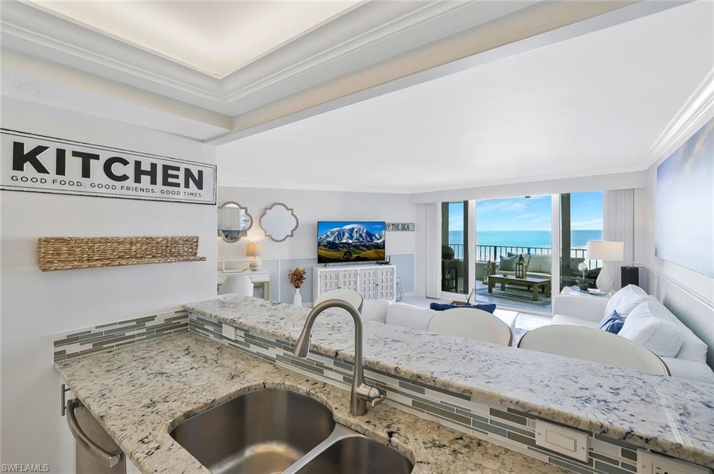 SUMMIT HOUSE OF MARCO - Residential