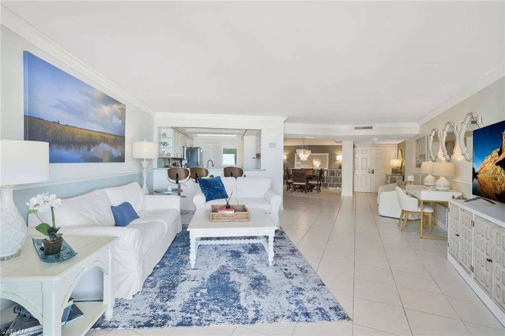 SUMMIT HOUSE OF MARCO - Residential