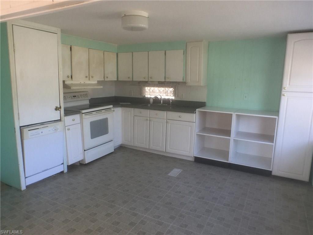 RIVERWOOD - Residential