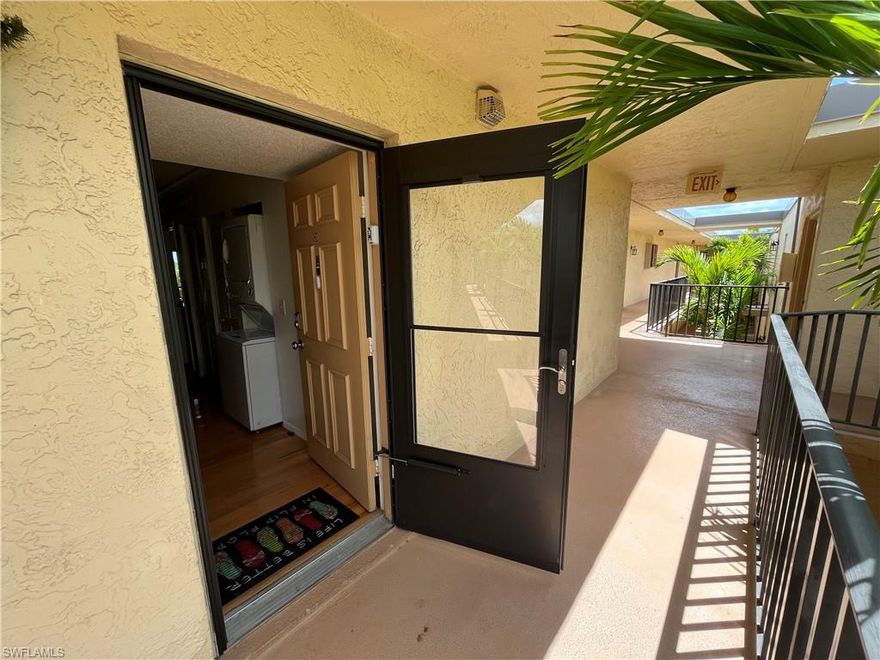 2BR/2BA Turnkey Furnished Condo for Rent | McGregor Blvd | Fort Myers
Beautifully maintained 2-bedroom, 2-bath second-floor condo available for rent, ideally located just off McGregor Blvd near the Cape Coral Bridge. Turnkey furnished and move-in ready featuring a split-bedroom floor plan, new bedroom carpeting, and brand-new washer and dryer included.
Community amenities include a pool and shuffleboard courts. Pet-friendly community. Minutes to Downtown Fort Myers, Fort Myers Beach, and Sanibel Island.
Available for annual rental. Schedule your showing today!