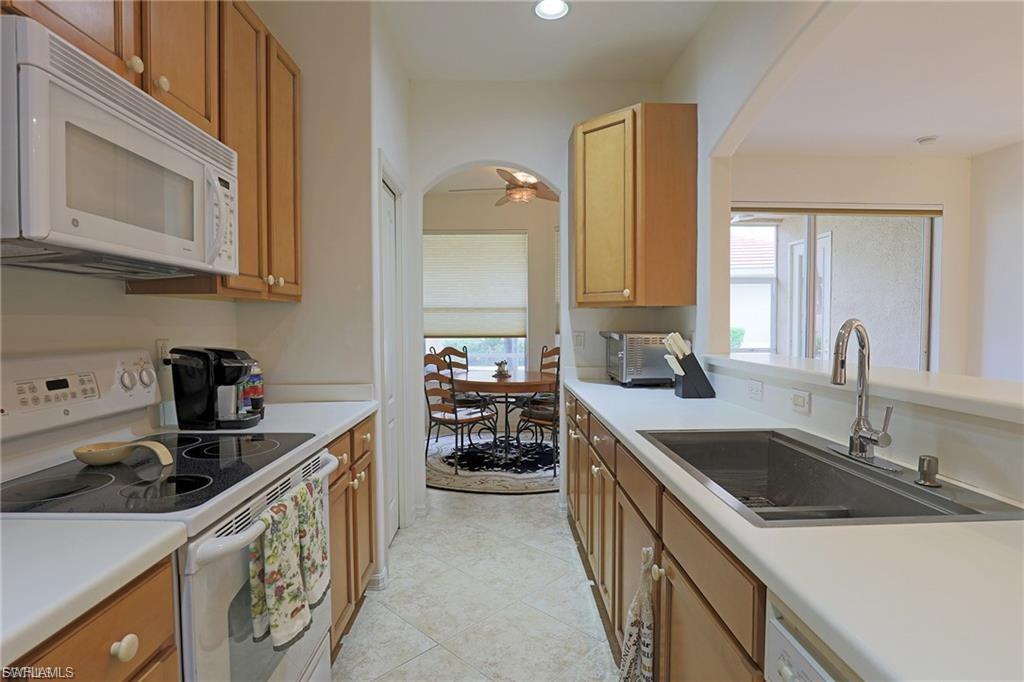 MOODY RIVER ESTATES - Residential Lease