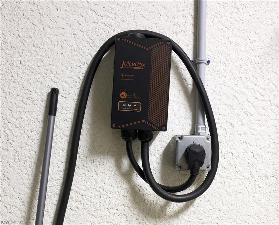 MOODY RIVER ESTATES - Residential Lease