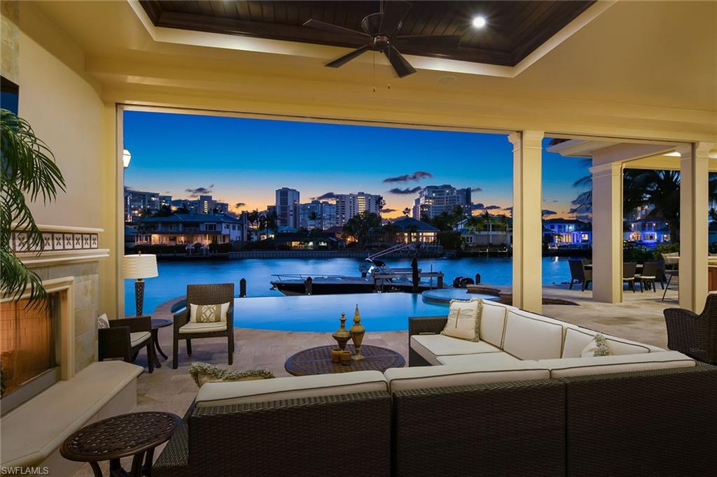 PARK SHORE - Residential