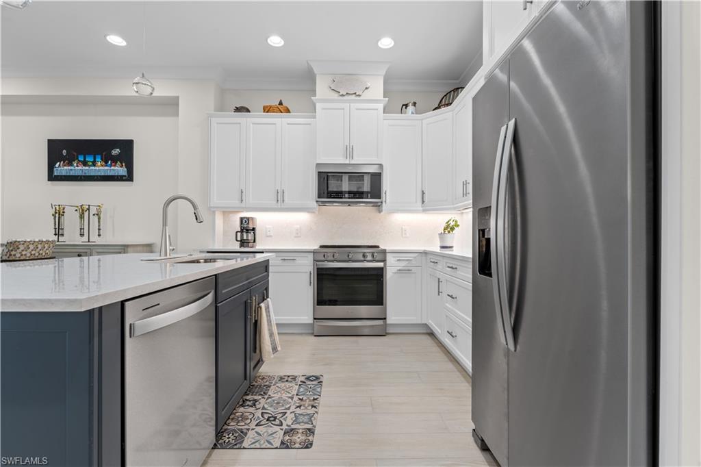 ISLES OF COLLIER PRESERVE - Residential