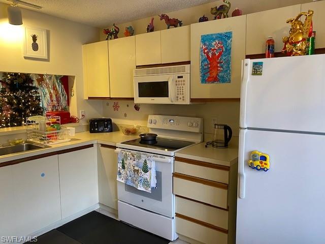 COBBLESTONE COURT - Residential